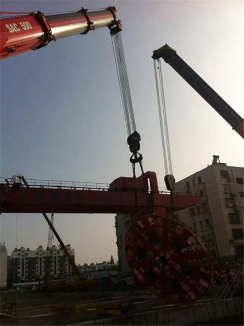 东阳市吊车起重机如何安装钢丝绳使用安全?